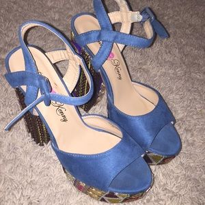 Penny Loves Kenny - Blue & Detailed Chunky Heels